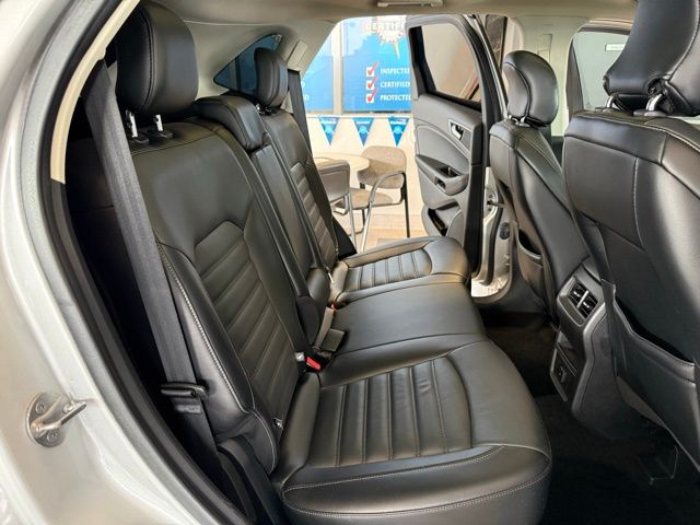 2017 Ford Edge SEL photo 21