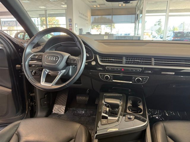 2017 Audi Q7 3.0T Premium Plus photo 26