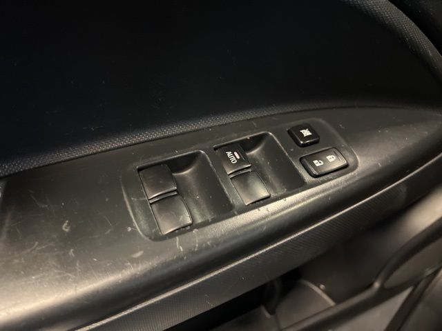 2022 Mitsubishi Mirage ES photo 32