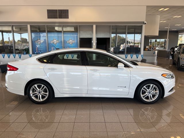 2018 Ford Fusion Hybrid SE photo 2