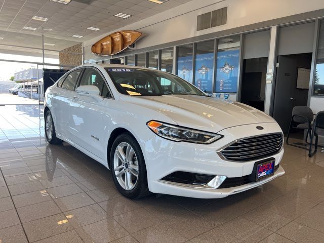 2018 Ford Fusion Hybrid SE photo 2