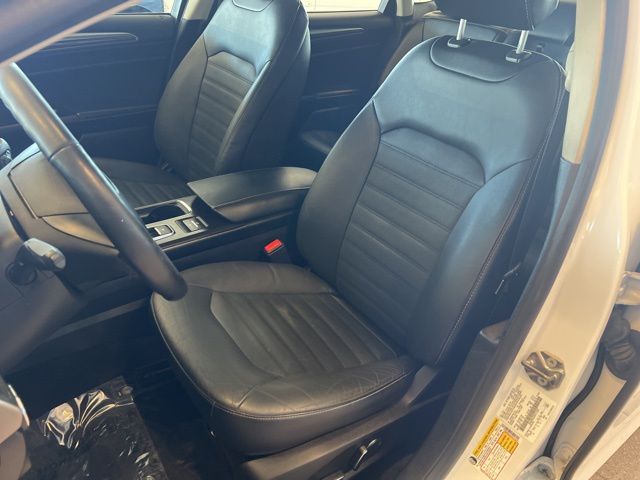 2018 Ford Fusion Hybrid SE photo 14