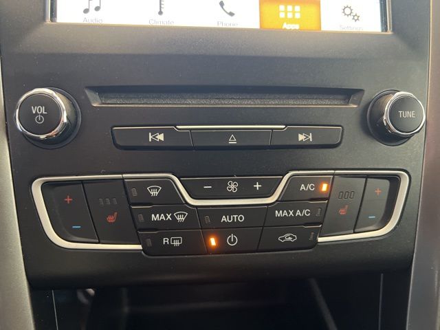 2018 Ford Fusion Hybrid SE photo 23