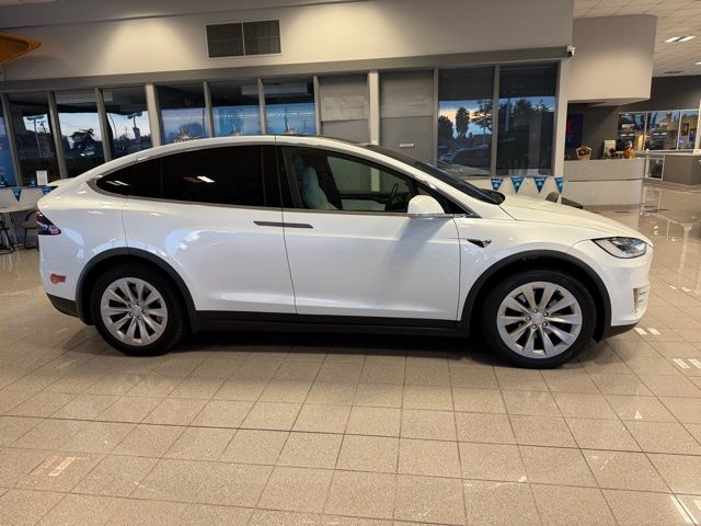 2019 Tesla Model X Long Range photo 2
