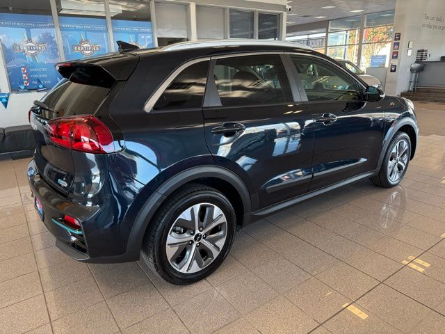 2022 Kia Niro EV EX photo 3