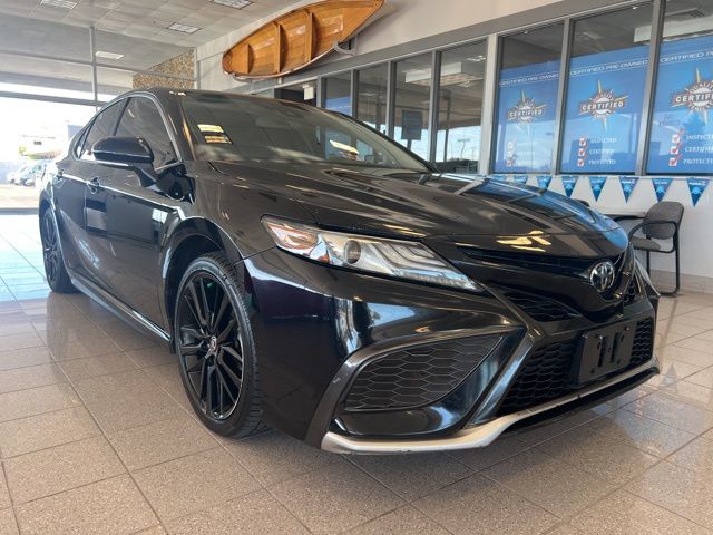 2021 Toyota Camry XSE photo 3