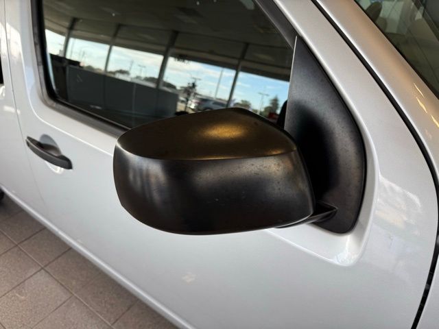 2016 Nissan Frontier S - Photo 11