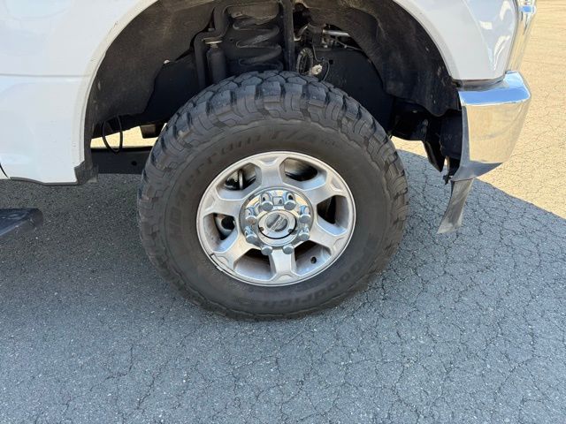 2022 Ford F-350 Super Duty XL - Photo 11