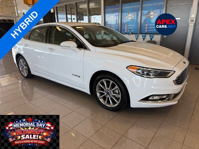 2017 Ford Fusion SE's photo