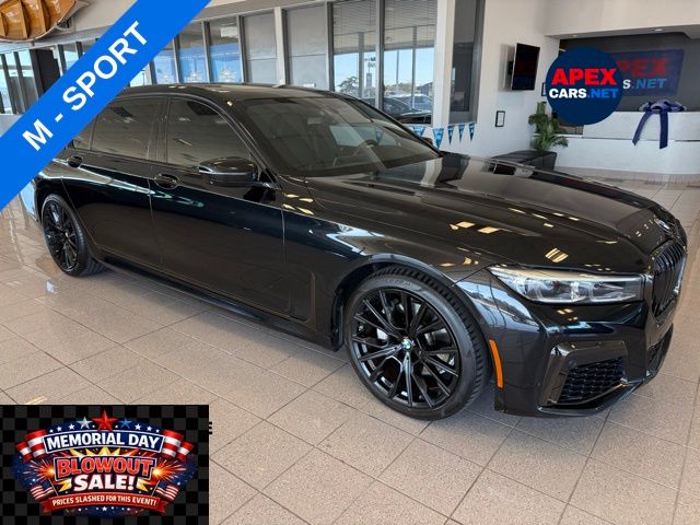 2022 BMW 7 Series 740i's photo