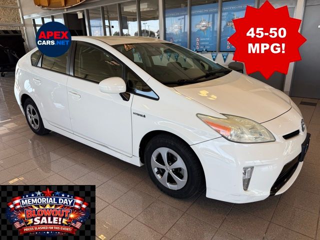 2013 Toyota Prius Three's photo