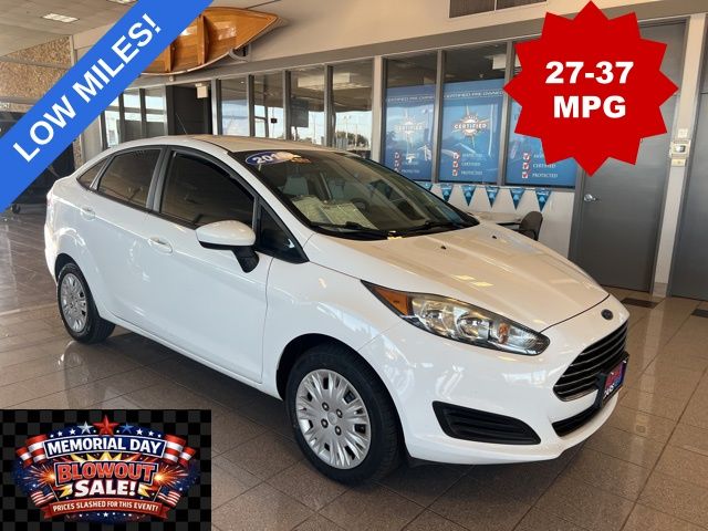 2018 Ford Fiesta S Sedan's photo