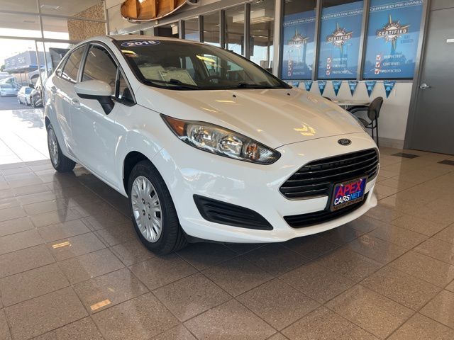 2018 Ford Fiesta S - Photo 3