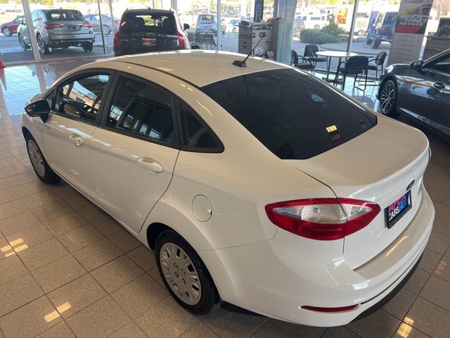 2018 Ford Fiesta S - Photo 10