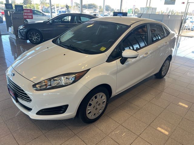 2018 Ford Fiesta S - Photo 12