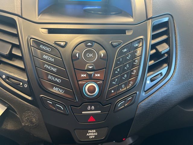 2018 Ford Fiesta S - Photo 23