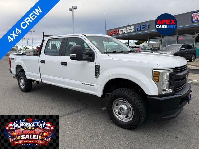 2019 Ford F-250 XL 4x4 Crew Cab 8' Box's photo
