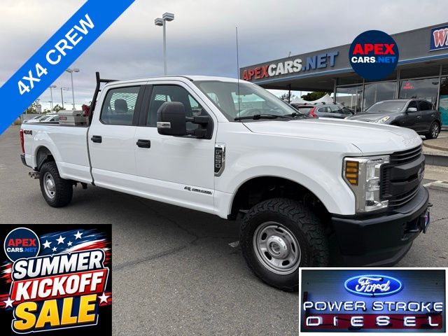 2019 Ford F-250 XL 4x4 Crew Cab 8' Box's photo