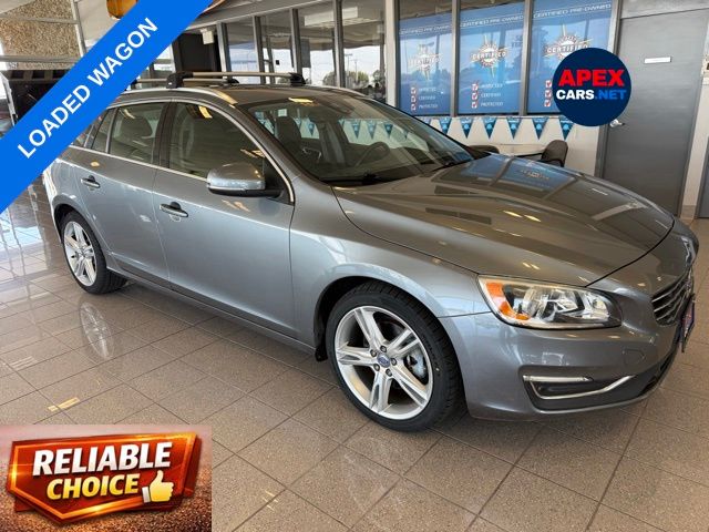 2016 Volvo V60 T5 Drive-E FWD Premier's photo
