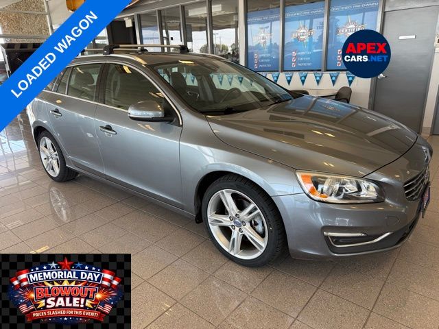 2016 Volvo V60 T5 Drive-E FWD Premier's photo