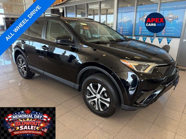 2017 Toyota RAV4 LE AWD's photo