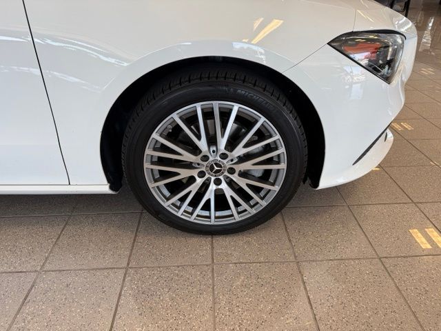 Mercedes-Benz CLA 250 photo 10
