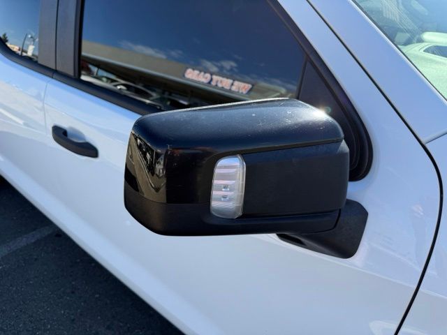 Chevrolet Silverado photo 13