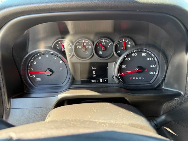 Chevrolet Silverado photo 15