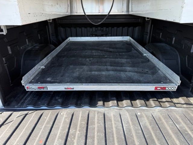 Chevrolet Silverado photo 25