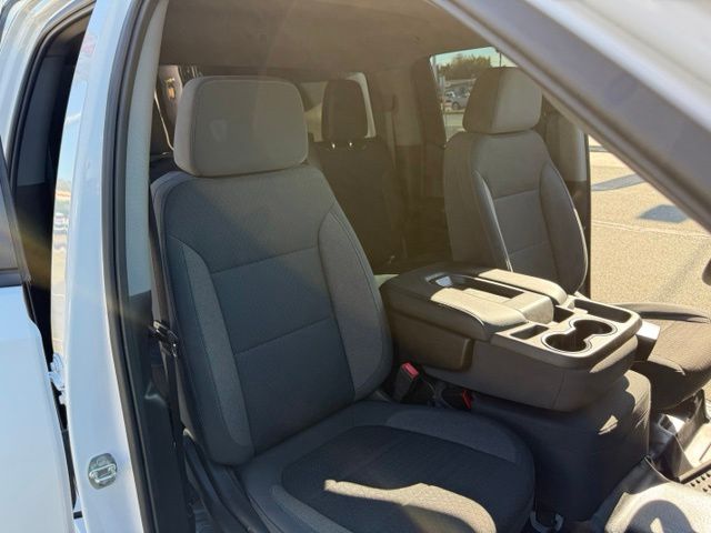Chevrolet Silverado photo 28