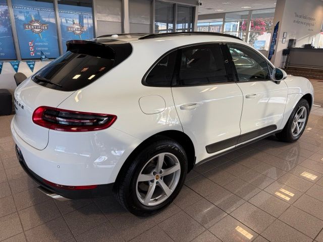 Porsche Macan photo 4