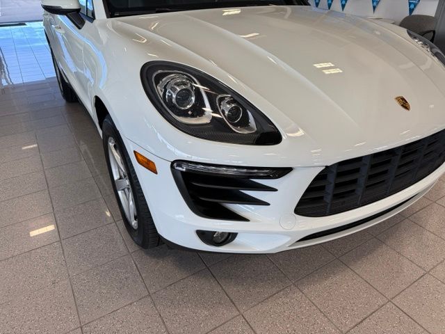 Porsche Macan photo 9