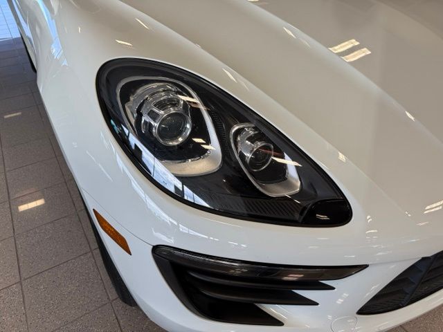 Porsche Macan photo 10