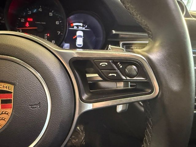 Porsche Macan photo 17