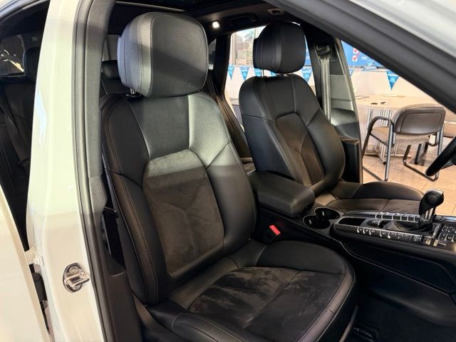 Porsche Macan photo 26
