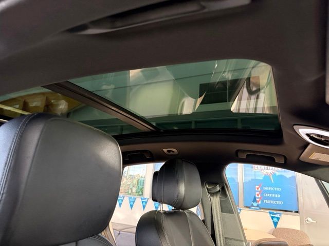 Porsche Macan photo 27