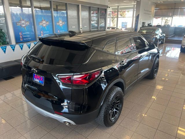 Chevrolet Blazer photo 11