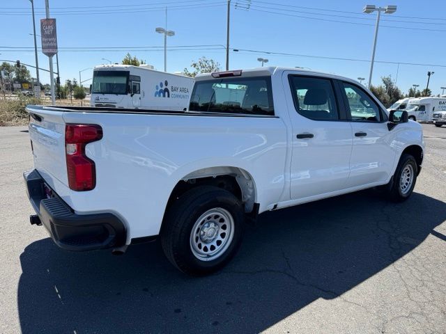 Chevrolet Silverado photo 4
