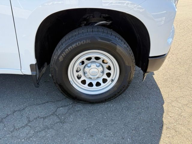 Chevrolet Silverado photo 13