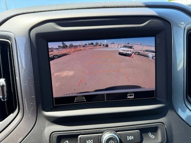 Chevrolet Silverado photo 17