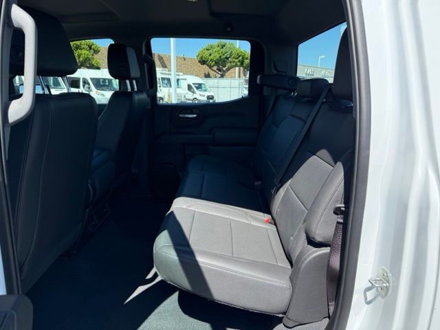 Chevrolet Silverado photo 22