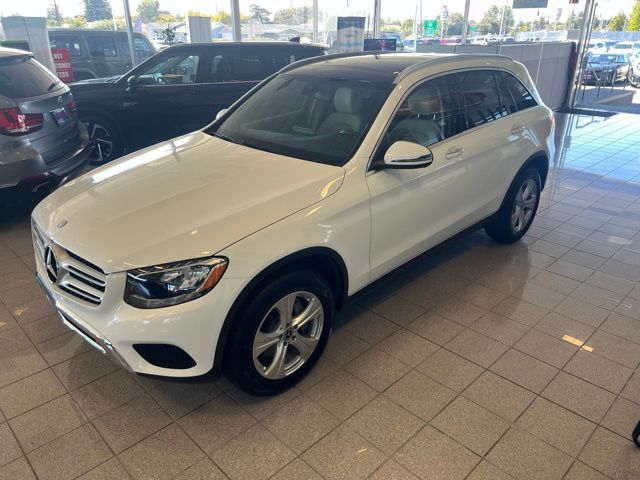 Mercedes-Benz GLC photo 3