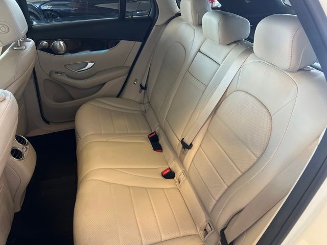 Mercedes-Benz GLC photo 5