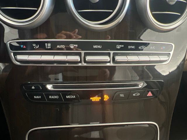Mercedes-Benz GLC photo 29