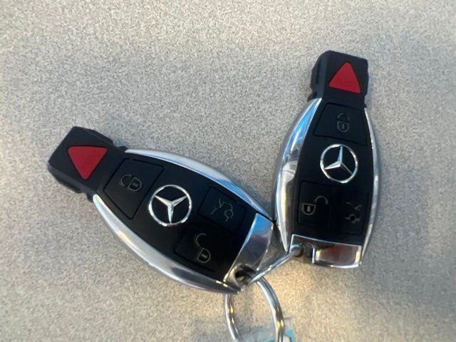 Mercedes-Benz GLC photo 37