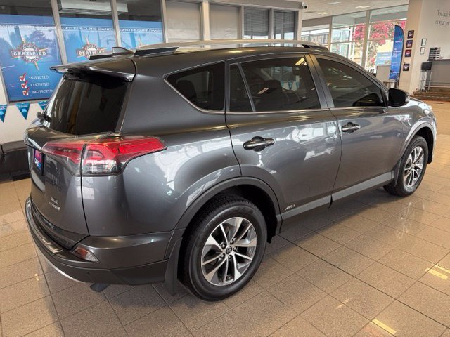 Toyota RAV4 photo 3