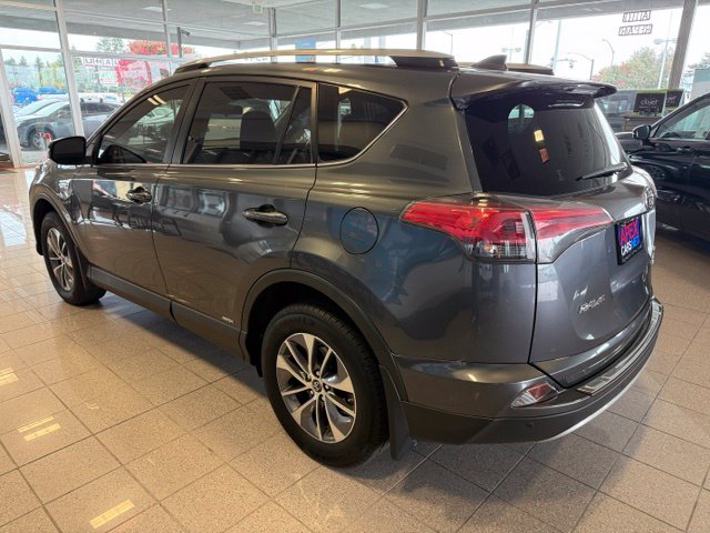 Toyota RAV4 photo 5