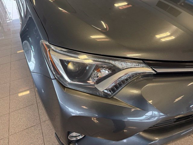 Toyota RAV4 photo 9