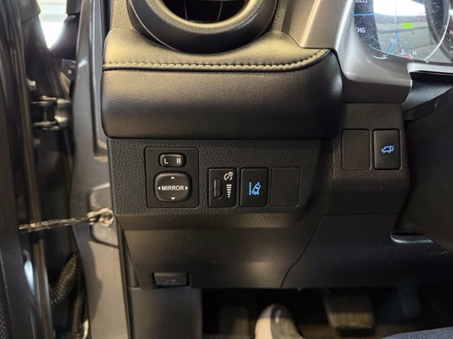 Toyota RAV4 photo 19