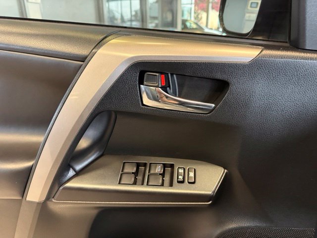 Toyota RAV4 photo 20